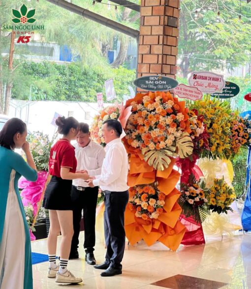 Các khách mời tham gia sự kiện.